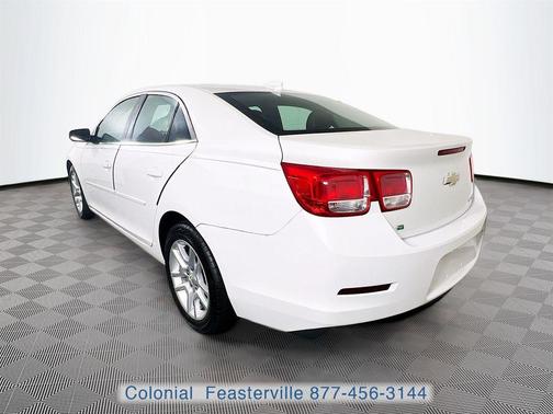 Iridescent Pearl Tricoat 2016 Chevrolet Malibu Limited LT