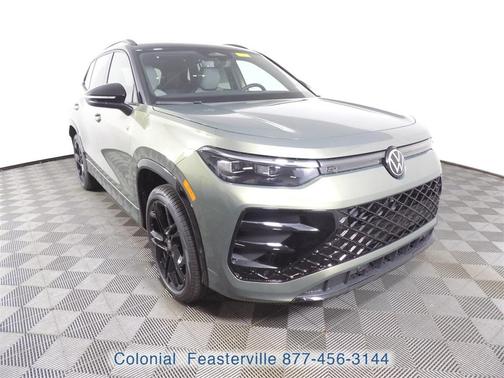 2026 Volkswagen Tiguan 2.0T SE R-Line Black