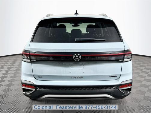Monument Gray 2027 Volkswagen Taos 1.5T SE