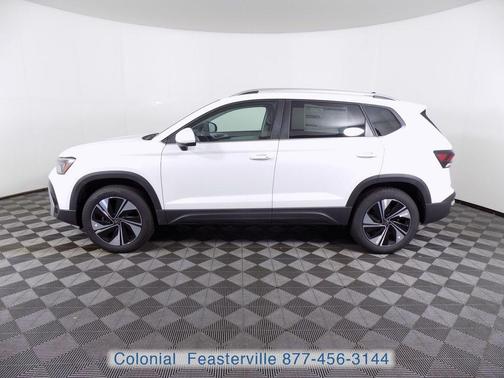 2025 Volkswagen Taos 1.5T SE