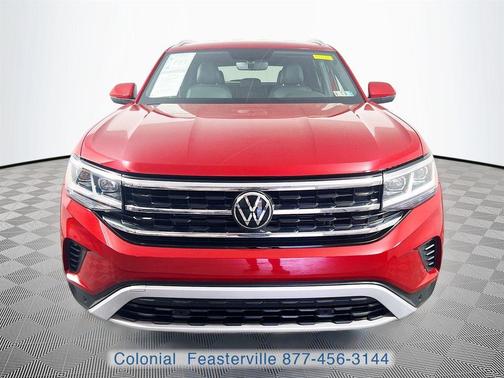 Aurora Red Metallic 2023 Volkswagen Atlas Cross Sport 3.6L V6 SE w/Technology