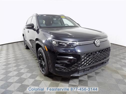 2025 Volkswagen Tiguan 2.0T SE R-Line Black