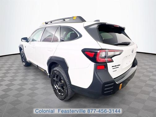 Crystal White Pearl 2024 Subaru Outback Wilderness