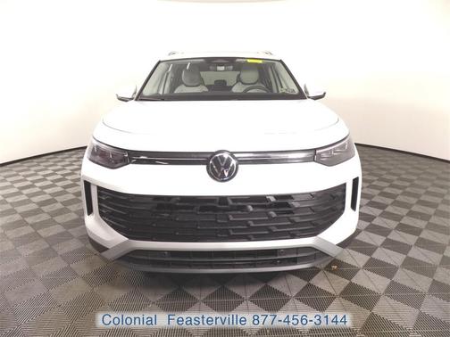 2025 Volkswagen Tiguan 2.0T SE