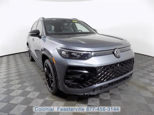 2025 Volkswagen Tiguan 2.0T SE R-Line Black