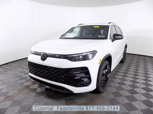 2025 Volkswagen Tiguan 2.0T SE R-Line Black
