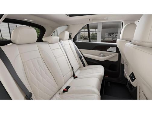 MANUFAKTUR Moonlight White Metallic 2026 Mercedes-Benz AMG GLE 53 Base