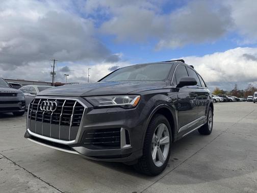 2021 Audi Q7 45 Premium