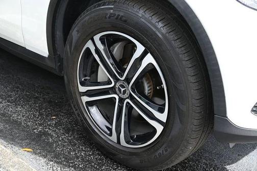 2019 Mercedes-Benz GLC 300 Base 4MATIC