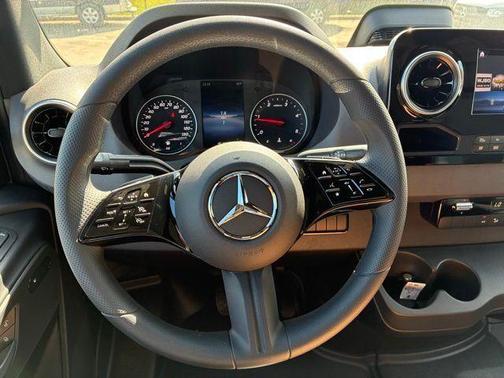 Arctic White 2025 Mercedes-Benz Sprinter 2500 Standard Roof