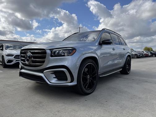 2025 Mercedes-Benz GLS 580 4MATIC
