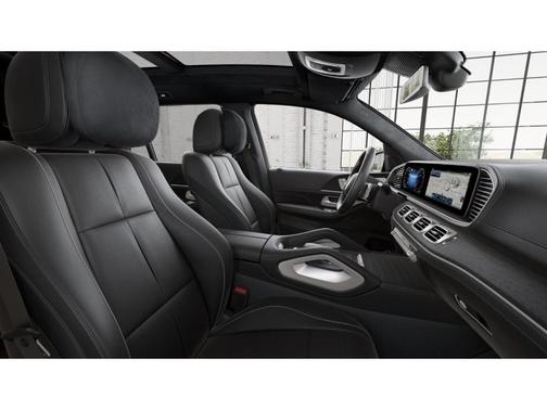 Obsidian Black Metallic 2026 Mercedes-Benz GLS 580 Base 4MATIC