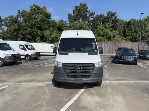 Arctic White 2025 Mercedes-Benz Sprinter 2500 Standard Roof