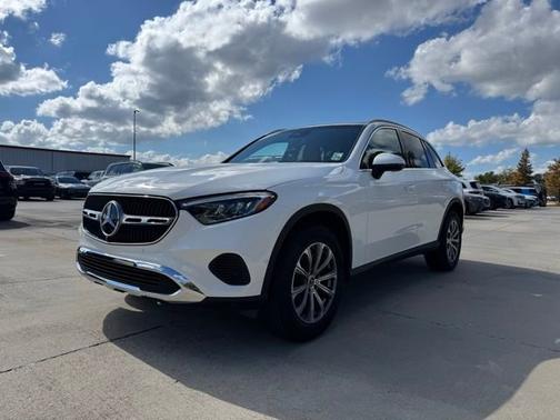 2025 Mercedes-Benz GLC 300 