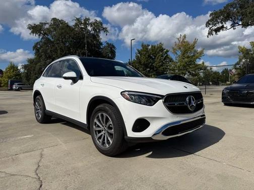 2025 Mercedes-Benz GLC 300 