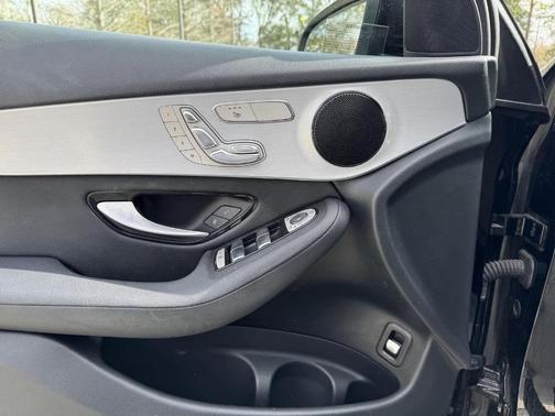 2020 Mercedes-Benz GLC 300 Base