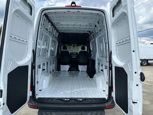 Arctic White 2025 Mercedes-Benz Sprinter 2500 Standard Roof
