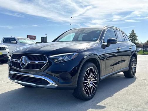 2025 Mercedes-Benz GLC 300 4MATIC