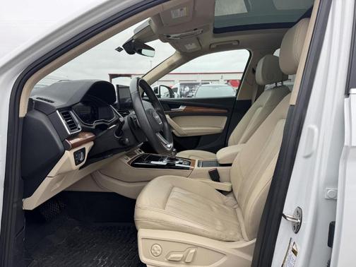 2021 Audi Q5 40 Premium Plus