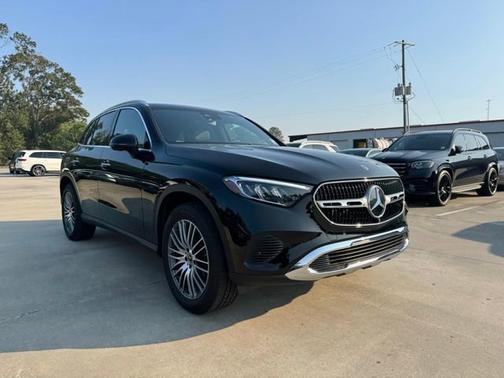 2025 Mercedes-Benz GLC 300 