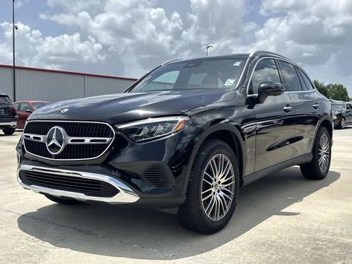 2025 Mercedes-Benz GLC 300