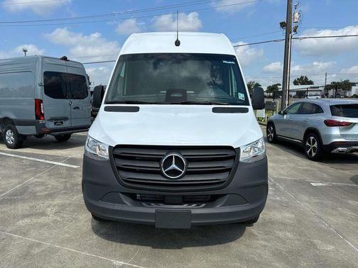 2025 Mercedes-Benz Sprinter 2500 Standard Roof