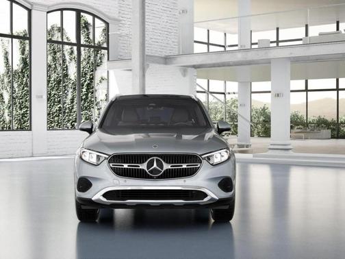 Cirrus Silver Metallic 2026 Mercedes-Benz GLC 300 Base