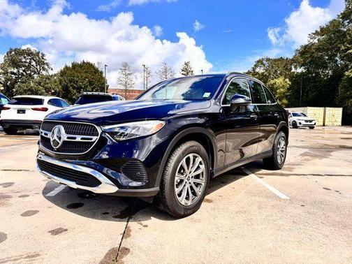 2025 Mercedes-Benz GLC 300 Base