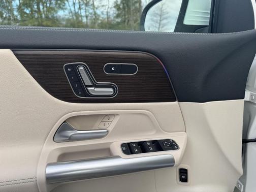 2026 Mercedes-Benz GLA 250 Base