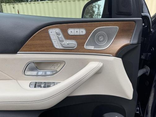 2021 Mercedes-Benz GLS 450 4MATIC