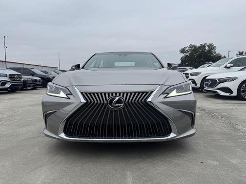 2021 Lexus ES 350 Base