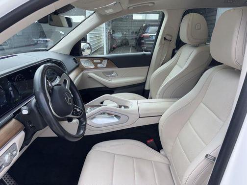 2022 Mercedes-Benz GLS 450 4MATIC