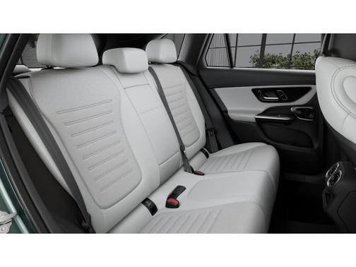 Verde 2026 Mercedes-Benz GLC 300 Base