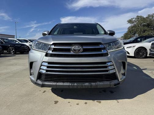 2017 Toyota Highlander Limited