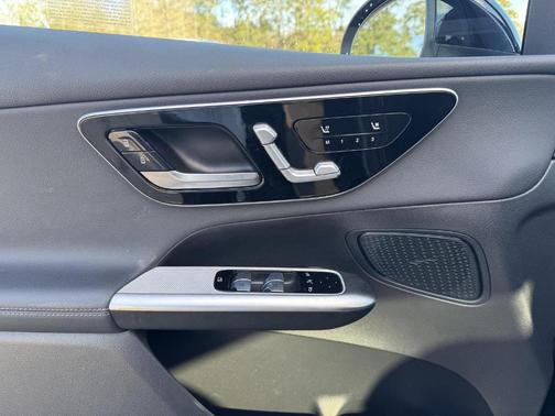 2026 Mercedes-Benz GLC 300 Base