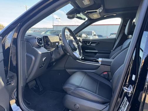 2026 Mercedes-Benz GLC 300 Base