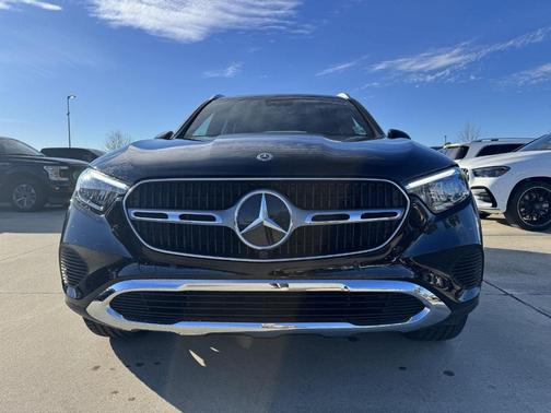 2026 Mercedes-Benz GLC 300 Base