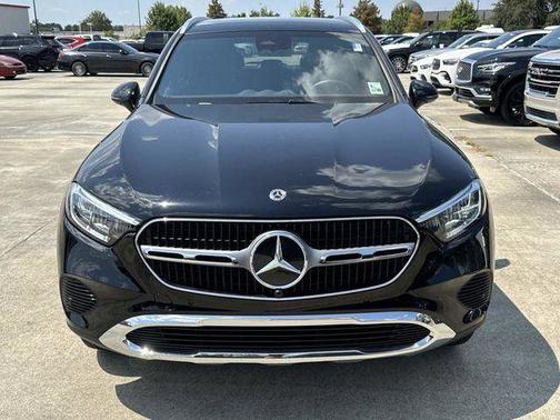 2025 Mercedes-Benz GLC 300 