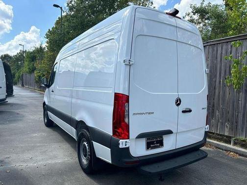 2025 Mercedes-Benz Sprinter 2500 Standard Roof