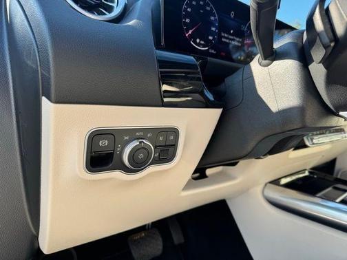 2025 Mercedes-Benz GLA 250 Base