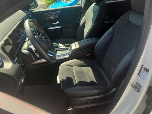 2025 Mercedes-Benz GLA 250 Base