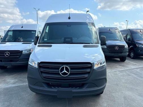 Arctic White 2025 Mercedes-Benz Sprinter 2500 High Roof