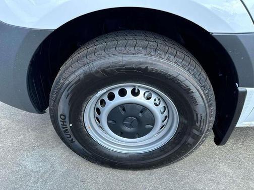 2025 Mercedes-Benz Sprinter 2500 High Roof