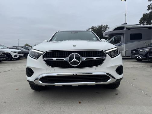 2025 Mercedes-Benz GLC 300 Base