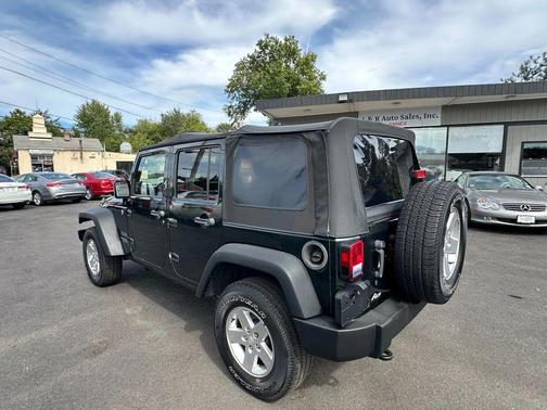 2010 Jeep Wrangler Unlimited Sport