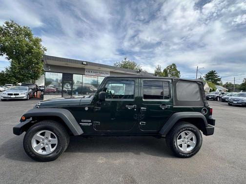 2010 Jeep Wrangler Unlimited Sport