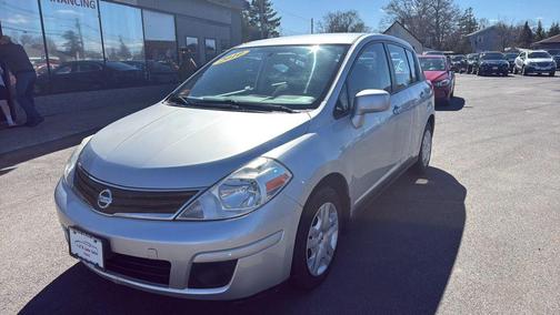 2010 Nissan Versa 1.8 S