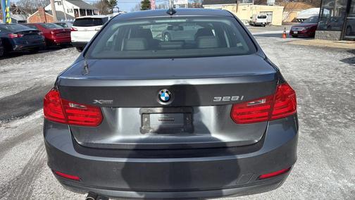 2014 BMW 328 328i xDrive Sedan 4D