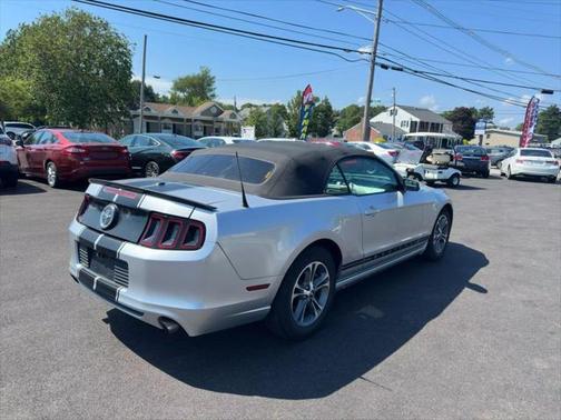 2014 Ford Mustang V6 Premium