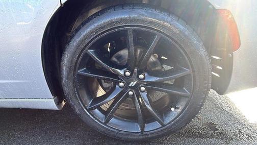 2017 Dodge Charger SE